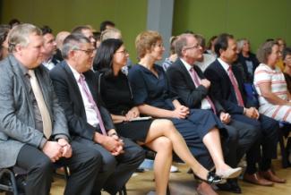 Das Bild zeigt von links Martin Schmidgall, Lutz Kretschmer, Andrea Siefert, Nicole Stockmann, Joachim Kölz, Claus Stöckle und Heike Schlegel (Fotos: EG)